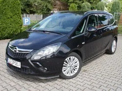 Czarny Używany 2014 Opel Zafira Minivan | 33 900 zł (Uczciwa cena)