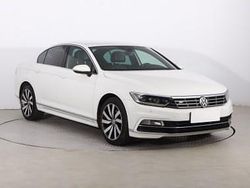 Biały Używany 2017 VW Passat Sedan/Limuzyna | 69 999 zł (Dość drogi)