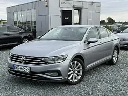 Srebrny Używany 2020 VW Passat Business Sedan/Limuzyna | 76 900 zł