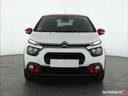 Biały Używany 2021 Citroën C3 PureTech Hatchback | 48 999 zł (Uczciwa cena)