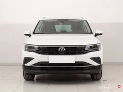 Biały Używany 2024 VW Tiguan SUV | 135 999 zł (Dość drogi)