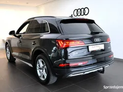 Czarny (metalik) Używany 2021 Audi Q5 Ambiente SUV | 209 980 zł