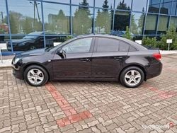 Czarny Używany 2010 Chevrolet Cruze Sedan/Limuzyna | 17 600 zł (Uczciwa cena)