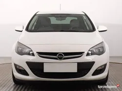 Biały Używany 2015 Opel Astra Sedan/Limuzyna | 31 999 zł (Uczciwa cena)