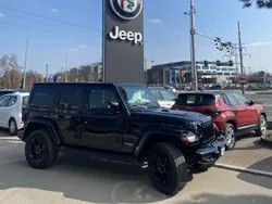 Czarny Używany 2022 Jeep Wrangler Altitude SUV | 237 900 zł