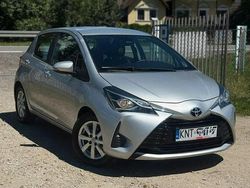 Srebrny (metalik) Używany 2018 Toyota Yaris Hatchback | 41 700 zł (Uczciwa cena)