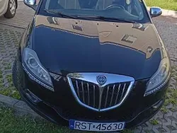 Czarny Używany 2010 Lancia Delta Hatchback | 17 000 zł