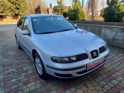 Srebrny (metalik) Używany 2002 Seat Leon Hatchback | 7900 zł (Dobra cena)