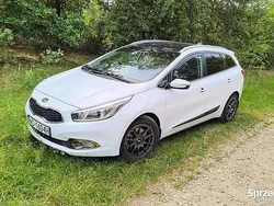 Biały Używany 2014 Kia Ceed 2 Kombi | 25 999 zł (Dobra cena)