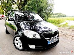 Czarny Używany 2009 Skoda Roomster Minivan | 22 900 zł