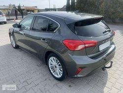 Szary Używany 2019 Ford Focus Hatchback | 34 300 zł