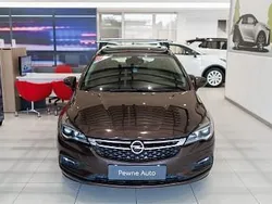 Brązowy Używany 2018 Opel Astra Elite Kombi | 41 850 zł (Dość drogi)