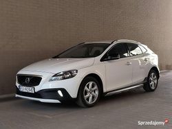 Biały Używany 2013 Volvo V40 CC Momentum Kombi | 39 500 zł (Uczciwa cena)