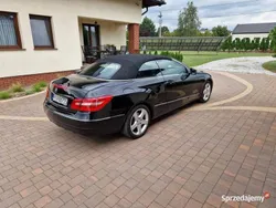 Czarny Używany 2012 Mercedes E250 Kabriolet | 72 900 zł