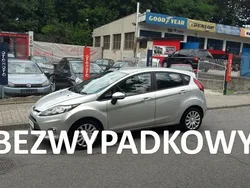 Srebrny Używany 2011 Ford Fiesta Hatchback | 19 900 zł (Uczciwa cena)