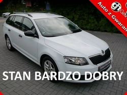 Biały (metalik) Używany 2015 Skoda Octavia Kombi | 30 800 zł (Uczciwa cena)