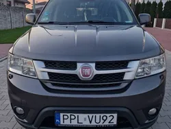 Szary Używany 2015 Fiat Freemont SUV | 43 500 zł (Uczciwa cena)
