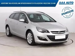 Srebrny Używany 2015 Opel Astra | 25 999 zł (Dobra cena)