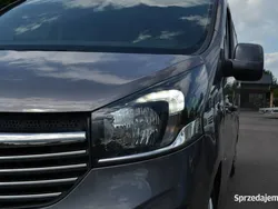Szary Używany 2016 Opel Vivaro Van | 49 999 zł (Super Cena)