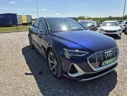 Niebieski Używany 2021 Audi e-tron SUV | 135 411 zł