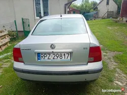 Srebrny Używany 1997 VW Passat R Sedan/Limuzyna | 3300 zł (Uczciwa cena)