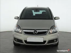 Srebrny Używany 2006 Opel Zafira Minivan | 9999 zł (Uczciwa cena)
