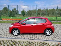 Bordowy Używany 2013 Peugeot 208 Hatchback | 23 900 zł (Uczciwa cena)