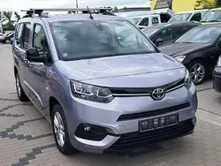 Srebrny Używany 2023 Toyota Proace Verso City Kombi | 99 400 zł (Dość drogi)