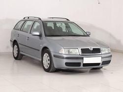 Srebrny Używany 2005 Skoda Octavia Kombi | 9999 zł (Uczciwa cena)