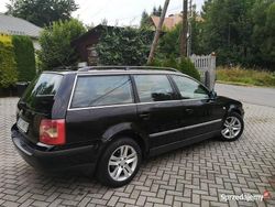 Czarny Używany 2003 VW Passat Kombi | 7000 zł (Dość drogi)