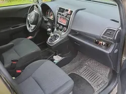 Używany 2015 Toyota Verso-S Minivan | 33 000 zł