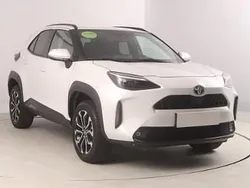 Biały Używany 2022 Toyota Yaris Cross SUV | 99 999 zł (Uczciwa cena)