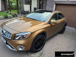 Złoty Używany 2017 Mercedes 250 SUV | 69 000 zł