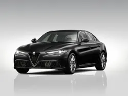 Lakier metalizowany czarny volcano black Nowe 2025 Alfa Romeo Giulia Sedan/Limuzyna | 225 220 zł (Dobra cena)