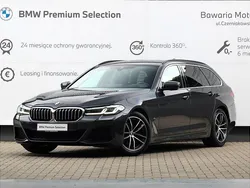 Szary sophisto z brylantowym połyskiem metalizowany Używany 2021 BMW 520 Kombi | 179 900 zł