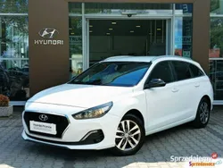 Biały Używany 2019 Hyundai i30 Comfort Kombi | 49 900 zł (Dość drogi)