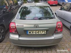 Srebrny Używany 2007 Toyota Avensis Hatchback | 13 700 zł (Uczciwa cena)