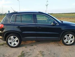 Czarny Używany 2010 VW Tiguan SUV | 29 900 zł (Uczciwa cena)