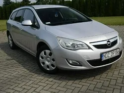 Czarny Używany 2010 Opel Astra Hatchback | 16 900 zł (Dobra cena)