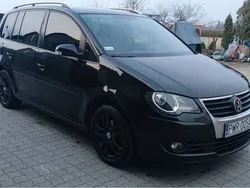 Czarny Używany 2009 VW Touran Minivan | 21 900 zł (Uczciwa cena)