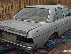 Używany 1977 Mercedes 200 | 3150 zł