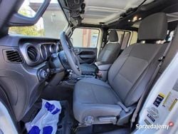 Używany 2023 Jeep Gladiator Sport SUV | 199 900 zł