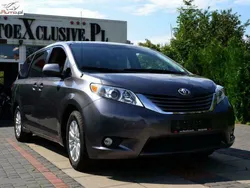 Szary Używany 2011 Toyota Sienna Minivan | 165 000 zł