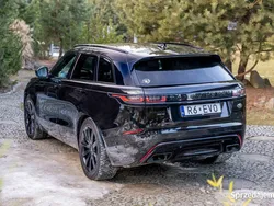 Czarny (metalik) Używany 2017 Land Rover Range Rover Velar R-Dynamic SUV | 199 999 zł (Uczciwa cena)