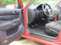 Czerwony Używany 1999 VW Golf IV Hatchback | 3000 zł (Uczciwa cena)