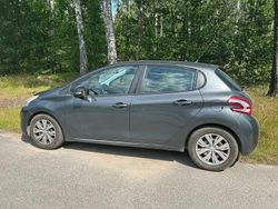 Grafitowy Używany 2012 Peugeot 208 Hatchback | 18 900 zł (Uczciwa cena)