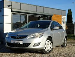 Srebrny Używany 2010 Opel Astra Hatchback | 17 900 zł (Uczciwa cena)