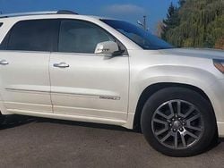 Biały Używany 2013 GMC Acadia SUV | 70 000 zł