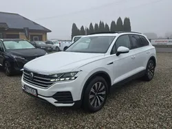 Biały Używany 2021 VW Touareg SUV | 159 900 zł (Dobra cena)