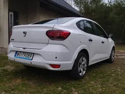 Biały Używany 2022 Dacia Logan Sedan/Limuzyna | 31 900 zł